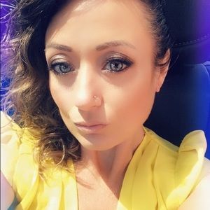 Meet your Posher, Andrea